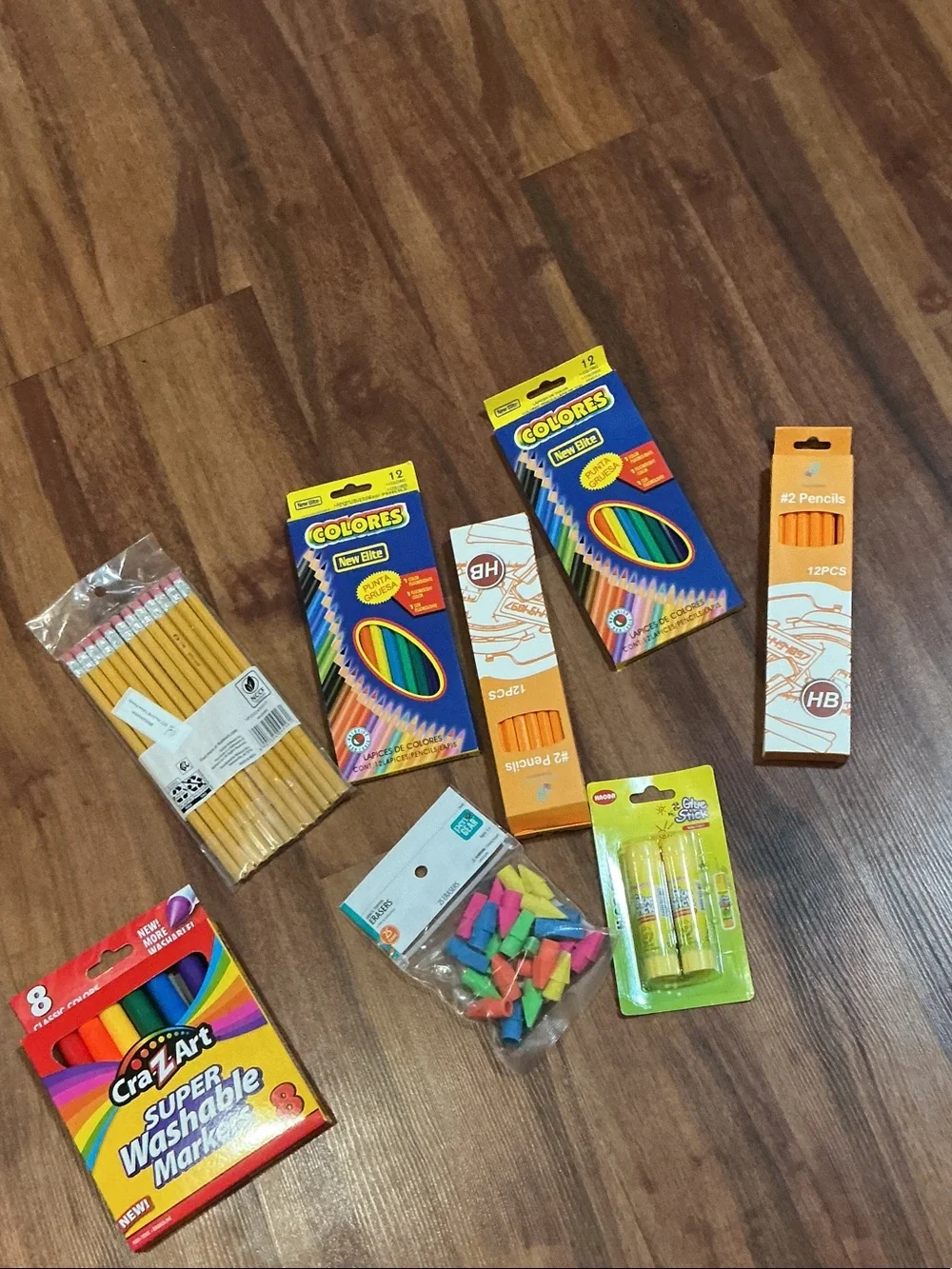 Bundle Public School Multicolor 36 Pencils & Markers colores 25 erasers new